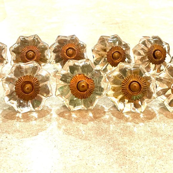 Clear Gold Glass Flower Cabinet Knobs - Antique Vintage Style Clear Gold Glass Flower Cabinet Knobs - Antique Vintage Style